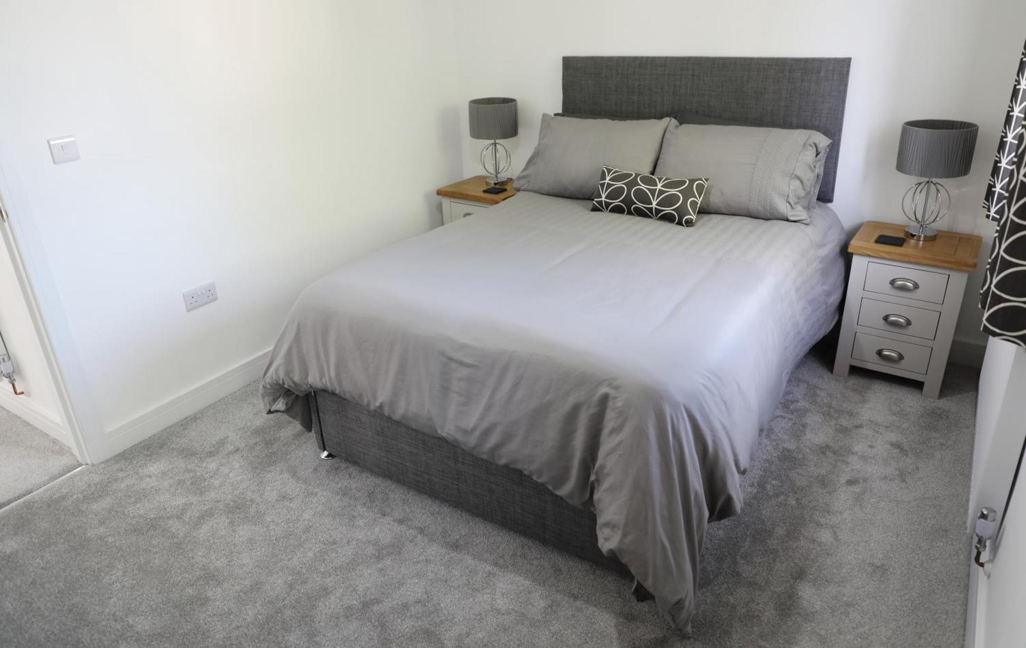Modern, Two Double Bedroom House With Free Parking Чепстоу Екстер'єр фото